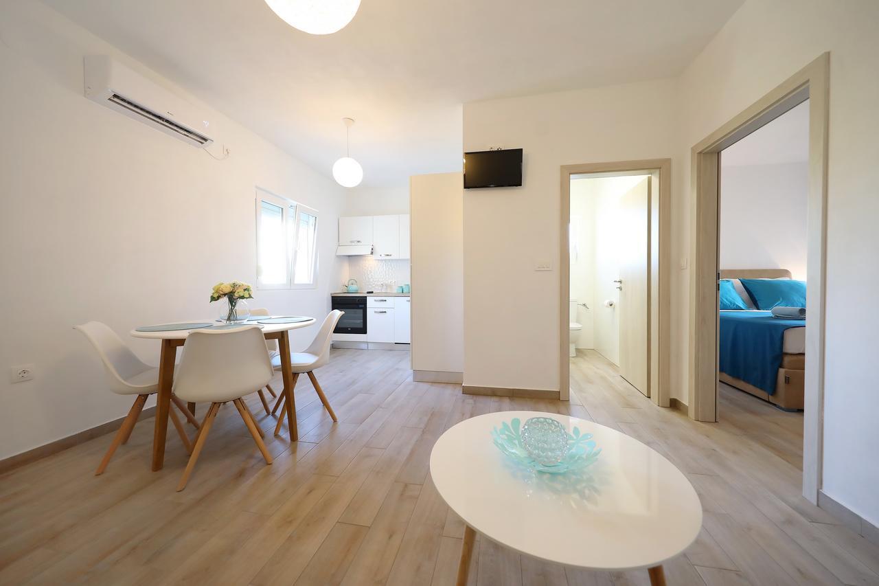 Apartments Kiara ビビニェ エクステリア 写真